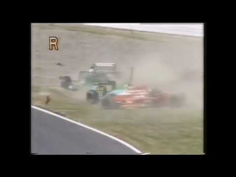 1991 Formula 1 @ Suzuka - de Cesaris, Wendlinger, Lehto Crash