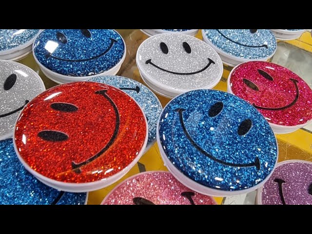 Vídeo relacionado con Regalos religiosos cristianos para Semana Santa, bautismo, comunión PopSockets PopGrip Intercambiable