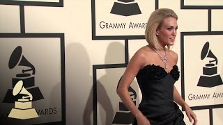 Carrie Underwood | Fashion Cam | 58th GRAMMYs