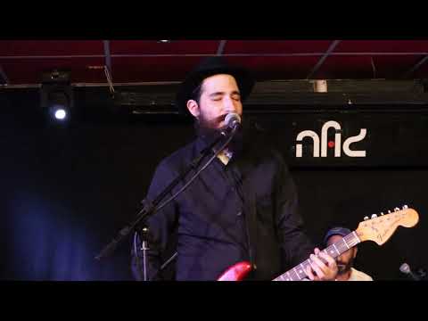 ברק גרוסברג בביצוע  "הכל אתה" במועדון הגולה פתח תקווה - 16.8.22