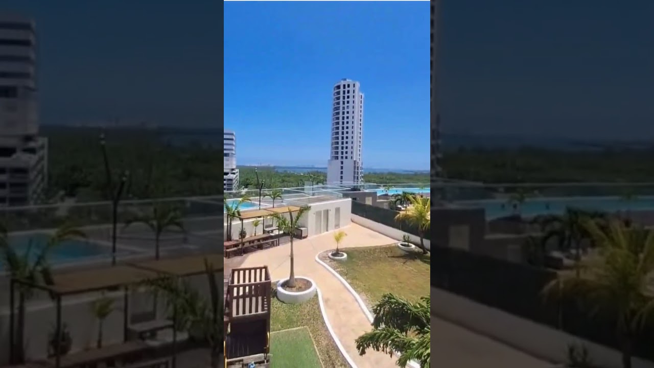 Condo with panoramic view