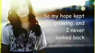 Demi Lovato - Trainwreck (lyrics)