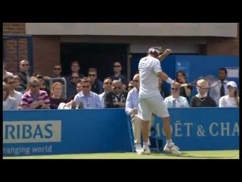17.06.2012 David Nalbandian golpeó el box del Juez de Línea en la final de Queens y lo lastimó HD