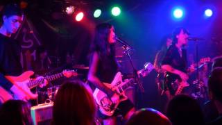Dum Dum Girls - Lost Boys And Girls Club (live in Athens)