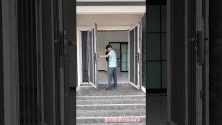 ประตูบานเปิดคู่ แบบทึบมีช่องแสงในตัวพร้อมช่องแสงข้าง