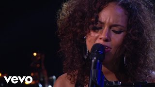 Alicia Keys - Sure Looks Good To Me (Piano &amp; I: AOL Sessions +1)
