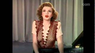 Judy Garland Sang (Thousands Cheer)