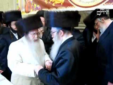 Pshevorsk Rebbe Dancing with Zmigrad Rebbe