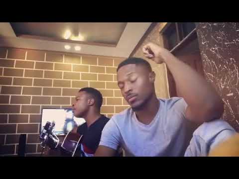 Jimmy chansa akipiga live studio