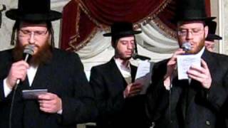 שלמה דסקל ויומי לואי עם מקהלת משורשים מאת RCCS