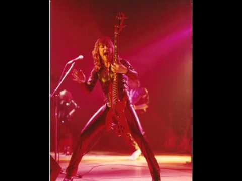 SUZI QUATRO LOVE IS READY !!!