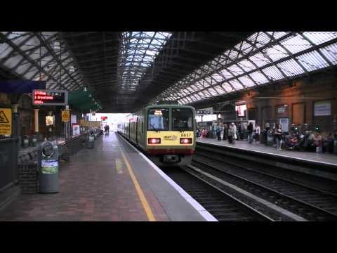 Iarnród Éireann Irish Rail DART 8520 EMU 8639 + 8637 departs Dublin Pearse Station
