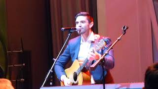 Steve Grand &quot;Walking&quot; on Harmony of the Seas cruise 1/14/2018 Pt1