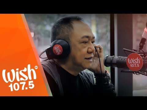 Basil Valdez performs "Ngayon At Kailanman" LIVE on Wish 107.5 Bus