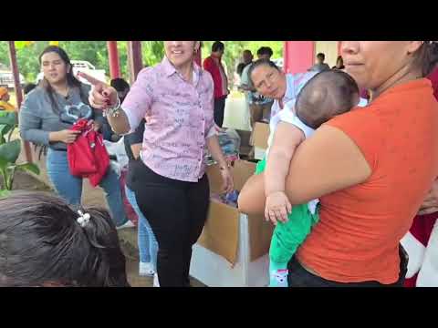 Santa Claus NICA y Abogados entregan Juguetes en Samaria Villa el Carmen 