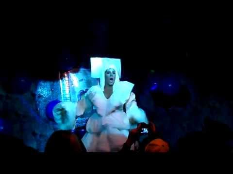 BEATRIZ UBER ESPECIAL LYSA BOMBOM TUNNEL 18 08 13