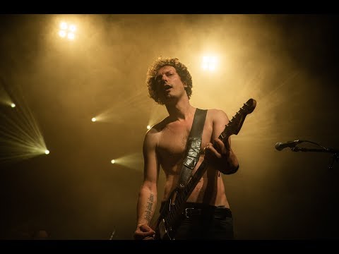 GORKI - "LIEVE KLEINE PIRANHA" (LIVE @ RADIO 1 LUC DE VOS SESSIE)