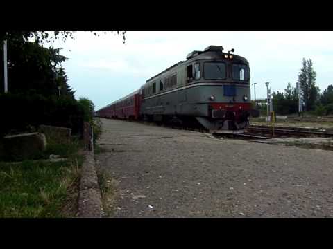 Trenul  IR 1944 pleaca din Baia Mare.