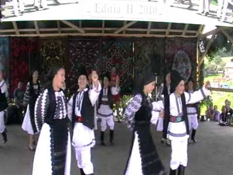 30 - DANSURI CRAIESTI -FESTIVALUL CUNUNA SPICULUI DE GRAU -2010