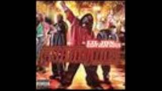 Lil&#39; Jon &amp; The East Side Boyz - Bitches Aint Shit (Feat. Snoop Dogg, Nate Dogg, Suga Free &amp; O)