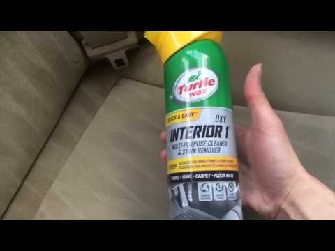 Using of car spray cleaner