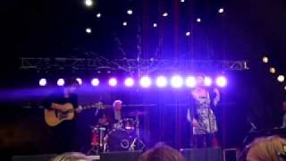 Carolina Wallin Pérez - Oprofessionell  LIVE Malmöfestivalen 19/8 2011