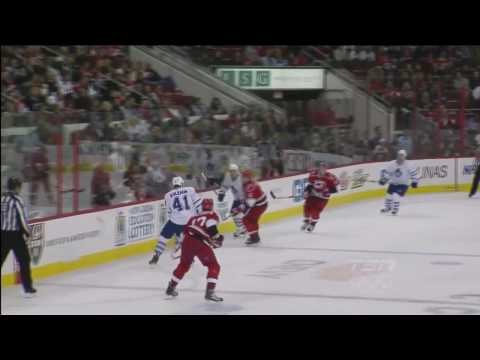 Lee Stempniak Goal - Leafs 2 at Hurricanes 0 - Nov 19th 2009 (HD)