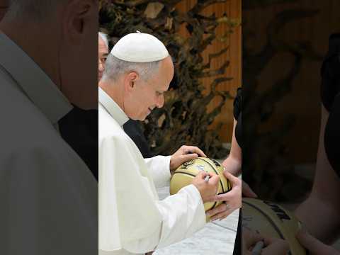 Il Papa: in un'epoca segnata dalla distanza, lo sport unisce le persone (Vatican News EN)