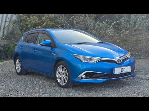 2017 Toyota Auris Hybrid - Image 2