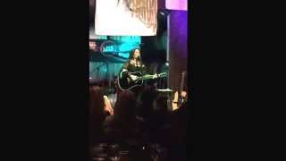 Carlene Carter sings song she wrote for her stepdad, Johnny Cash. &quot;It Takes One to Know Me&quot;