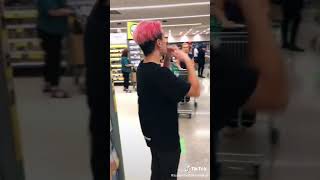 20 bucks scream shut the fuck up