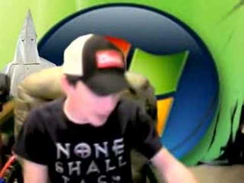 PC vs MAC Emeek77 Views on Apple