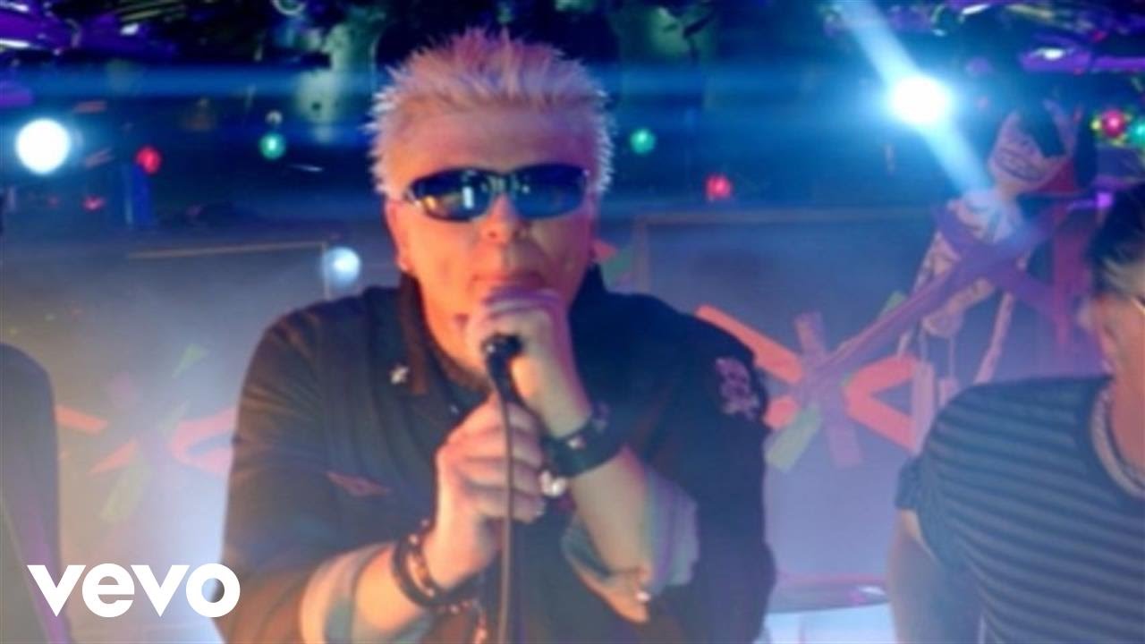 The Offspring - Cruising California (Bumpin' In My Trunk) - YouTube