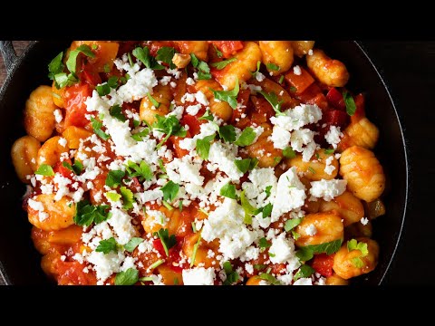Mediterrane Gnocchi Gemüse Pfanne mit Feta