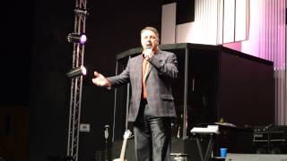 Mark Bishop sings It Wouldn't Bother Me to Be the Last