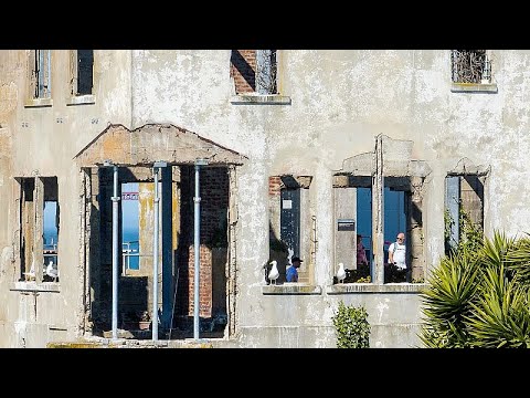 Video Thumbnail: Tourists roam Alcatraz ruins as Trump floats prison comeback