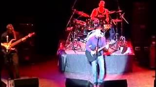 Junoon-Neend Aati Nahi Live @ Kalamazoo 2004 [HQ]