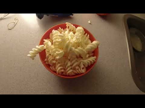 MongoTV_10829 - Del 2 - SPISER SKÅL CHIPS LØRDAG AFTEN - Dansk Melodi Grand Prix 2023