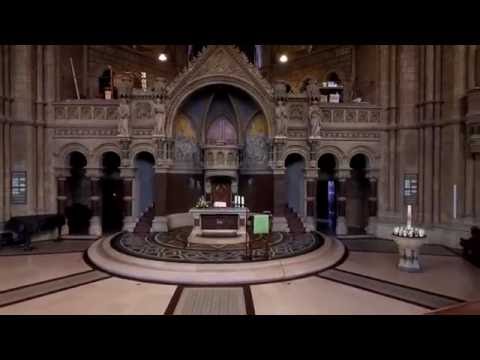 Die Ringkirche Wiesbaden per Kameradrohne von Ballentin Video Film und TV Produktion