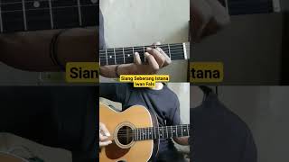 Download lagu Siang Seberang Istana-Iwan Fals #guitar #introgitar #iwanfals #siangseberangistana mp3