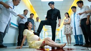 Hij luisterde naar de aansporingen van zijn geliefde en verstootte haar. Hij stuurde haar naar een nachtclub waar ze op grove wijze werd misbruikt en haar leven werd verwoest. Ze veinsde haar dood en keerde terug met een nieuw gezicht. Tijdens een liefdadigheidsgala zorgde ze er persoonlijk voor dat hij en zijn geliefde in de gevangenis belandden.#Comeback#ToonaangevendeVrouwelijkeLeider#KortDrama