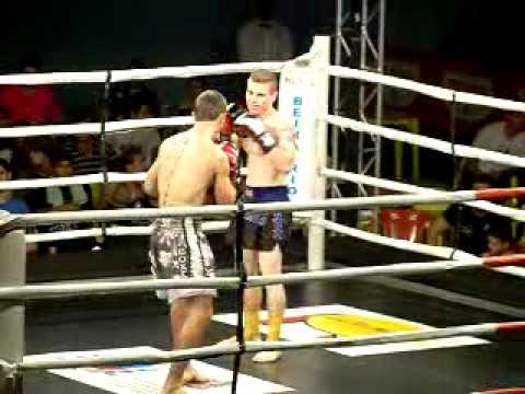 Atitude Fight VI Piraju 2011 - Luciano Boinha vs. Marcelo La Maquina  parte 1