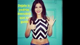 &quot;Shake&quot; Victoria Justice [Subtitulada al Español]
