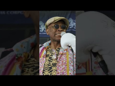 Eek A Mouse & Irie Ites Live Mix - Live at Skarbowsky Gym - Paris (Shorts 4)