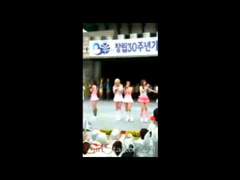 [FANCAM] 110521 Girl's Day Minah Focus Pt. 1 @ Seoul Land Event