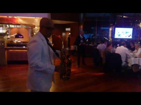 DJ Leon El Ray & Saxophon Player Zürich