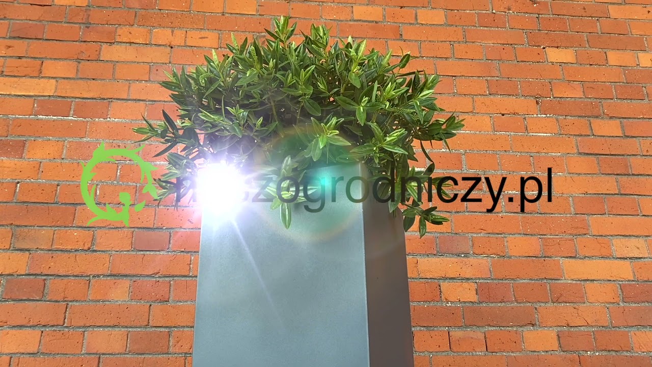 Duże donice do ogrodu, na taras i do salonu.