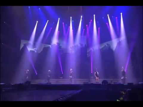 We Should Have Been Friends - 2NE1 & Gummy  @YG Family Concert 2011