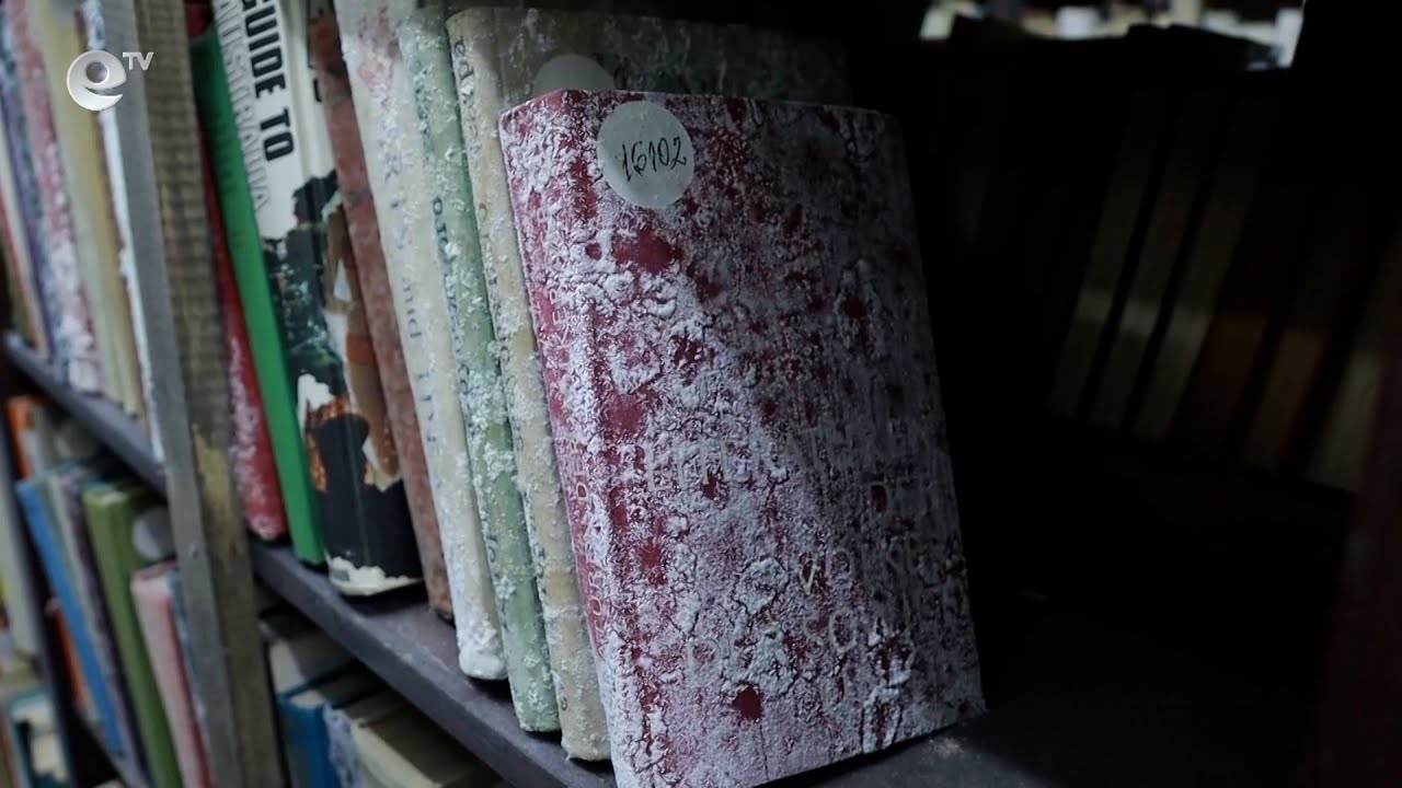 Книгохранилището на регионалната библиотека в Кърджали се нуждае от ремонт