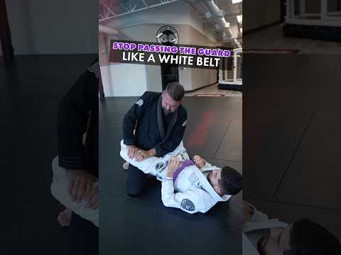 Stop 🛑 passing the guard like a WHITE BELT in BJJ #bjj #jiujitsu #jiujitsutips #martialarts